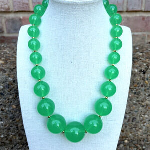 VTG Joan Rivers Green Chunky Acrylic Lucite Choker Necklace Graduated Bead 19"